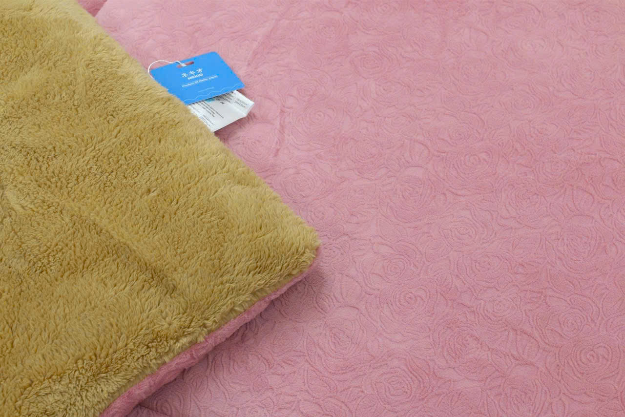 Chăn lông cừu vân Hồng Hoa